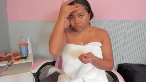 yeika_foxy online show from February 2026 11:39:02 AM