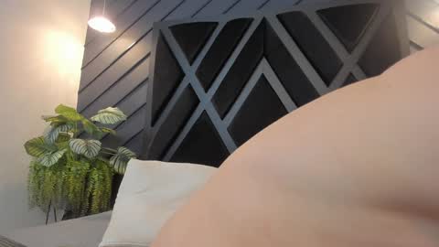 YEIKO ROMERO online show from December 2024 02:32:02 AM