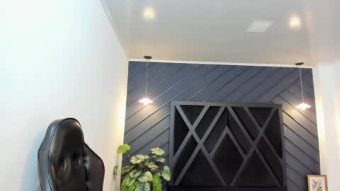 YEIKO ROMERO online show from January 2025 11:06:01 PM