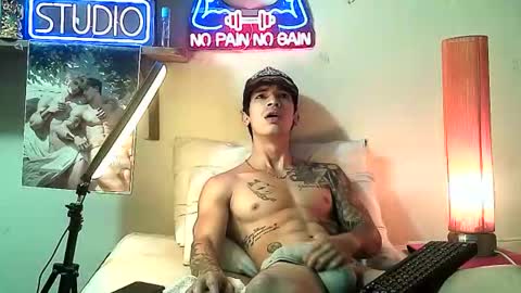 yeisoncastellanos1999 online show from November 2025 09:16:01 PM