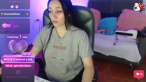 Snapshot of yeliana_sexy chatting on December 2024 03:58:01 AM Valery online show from December 2024 03:58:01 AM