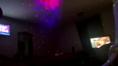 Ella Ts online show from October 2025 08:34:02 AM