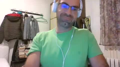 yellow_medickcine online show from October 2025 07:55:02 PM