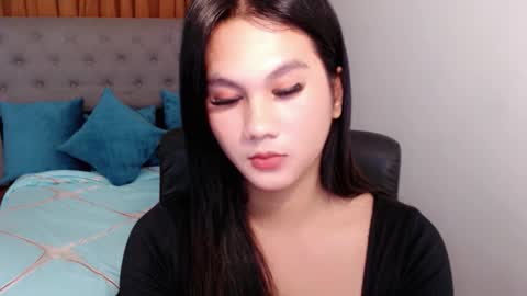 Yen online show from October 2025 09:13:01 PM