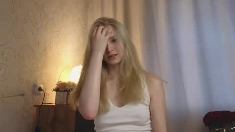 Snapshot of yennaone chatting on May 2026 03:30:01 PM Yenna online show from May 2026 03:30:01 PM