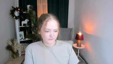 Yennefer online show from December 2025 04:35:02 PM