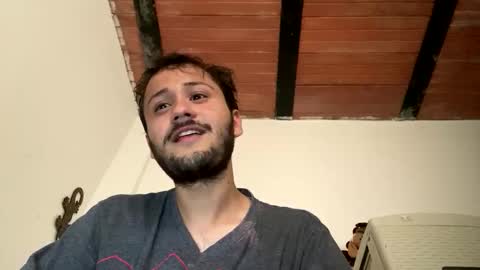 Yero online show from November 2025 08:42:01 PM