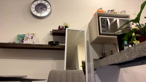 Snapshot of yes_mommy_zlata chatting on February 2025 12:48:01 AM Zlata online show from February 2025 12:48:01 AM