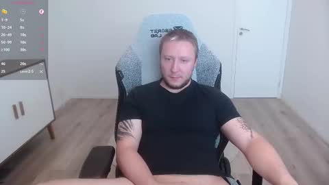 Snapshot of yhdxhy chatting on October 2025 02:26:01 PM James online show from October 2025 02:26:01 PM