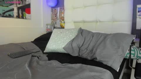 Snapshot of yiyo10_ chatting on January 2025 02:19:02 PM Yiyo online show from January 2025 02:19:02 PM