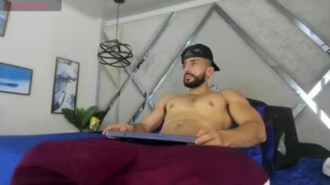 Snapshot of yiyo10_ chatting on January 2025 07:46:02 AM Yiyo online show from January 2025 07:46:02 AM