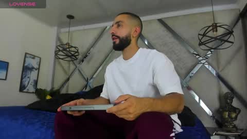 Snapshot of yiyo10_ chatting on February 2025 05:08:01 AM Yiyo online show from February 2025 05:08:01 AM