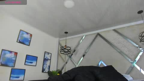 Snapshot of yiyo10_ chatting on February 2025 04:26:01 AM Yiyo online show from February 2025 04:26:01 AM