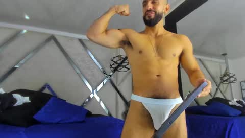 Snapshot of yiyo10_ chatting on February 2025 04:36:02 AM Yiyo online show from February 2025 04:36:02 AM