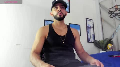 Snapshot of yiyo10_ chatting on February 2025 04:21:02 AM Yiyo online show from February 2025 04:21:02 AM