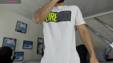 Snapshot of yiyo10_ chatting on March 2025 04:13:01 AM Yiyo online show from March 2025 04:13:01 AM