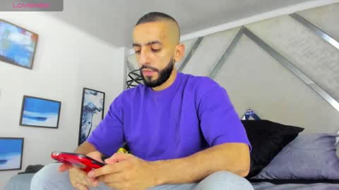 Snapshot of yiyo10_ chatting on March 2025 03:24:01 AM Yiyo online show from March 2025 03:24:01 AM