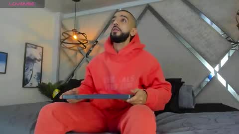 Snapshot of yiyo10_ chatting on March 2025 04:35:02 AM Yiyo online show from March 2025 04:35:02 AM