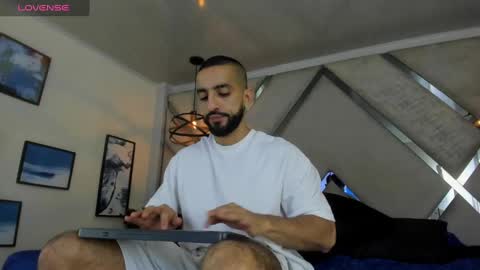 Snapshot of yiyo10_ chatting on March 2025 04:16:02 AM Yiyo online show from March 2025 04:16:02 AM