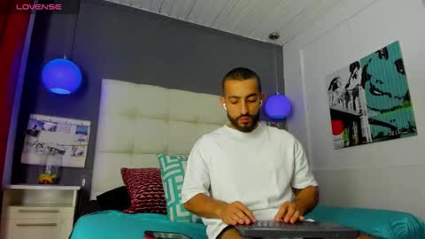 Snapshot of yiyo10_ chatting on September 2025 09:03:01 PM Yiyo online show from September 2025 09:03:01 PM