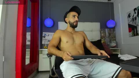 Snapshot of yiyo10_ chatting on September 2025 09:27:02 PM Yiyo online show from September 2025 09:27:02 PM