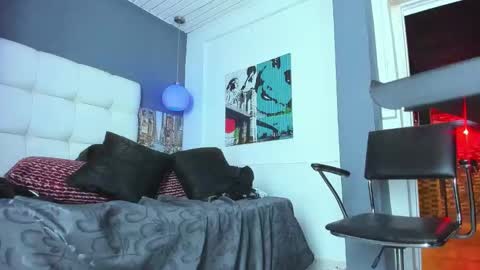 Snapshot of yiyo10_ chatting on September 2025 09:44:01 AM Yiyo online show from September 2025 09:44:01 AM