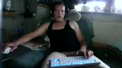 Snapshot of ynghotgerman92 chatting on June 2026 06:29:02 PM ynghotgerman92 online show from June 2026 06:29:02 PM