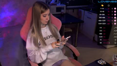     online show from December 2024 09:33:02 PM