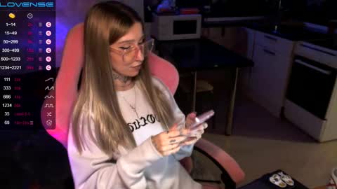     online show from December 2024 03:40:01 AM