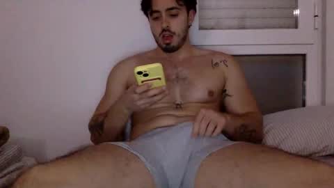 yngspaniard online show from November 2025 05:08:01 PM