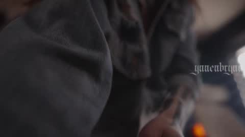 Snapshot of ynnenbrynn chatting on October 2025 06:48:01 AM ynnenbrynn online show from October 2025 06:48:01 AM