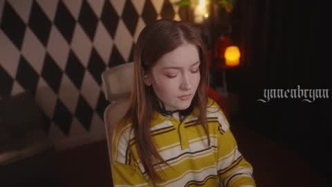 Snapshot of ynnenbrynn chatting on November 2025 07:53:02 AM ynnenbrynn online show from November 2025 07:53:02 AM