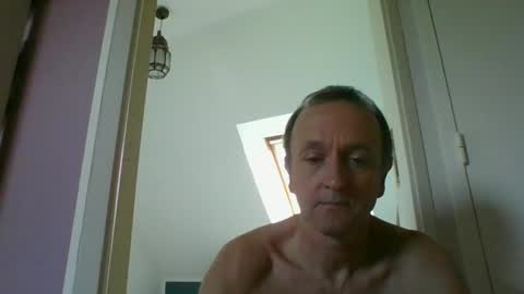 Yoann online show from September 2025 07:33:02 AM