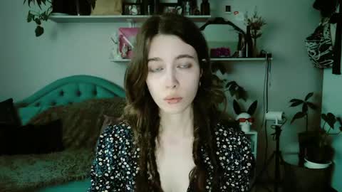 Snapshot of yoka_paradoxxx chatting on May 2026 10:00:01 AM yoka_paradoxxx online show from May 2026 10:00:01 AM