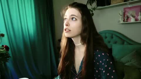 Snapshot of yoka_paradoxxx chatting on June 2026 02:44:02 PM yoka_paradoxxx online show from June 2026 02:44:02 PM