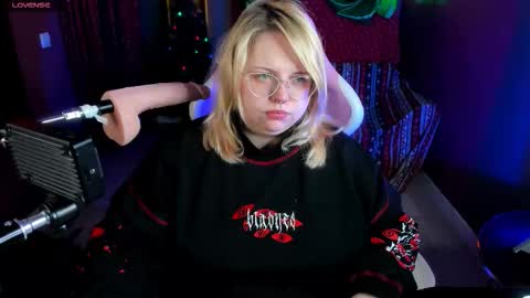 Yoki online show from December 2025 06:21:02 AM