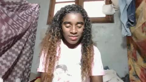 Snapshot of yolandrina05 chatting on September 2025 12:40:02 PM yolandrina05 online show from September 2025 12:40:02 PM