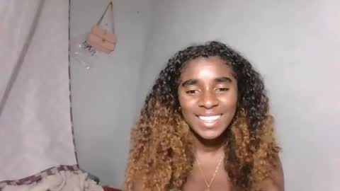 Snapshot of yolandrina05 chatting on October 2025 09:38:02 AM yolandrina05 online show from October 2025 09:38:02 AM