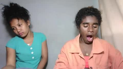 Snapshot of yolandrina05 chatting on October 2025 11:24:02 PM yolandrina05 online show from October 2025 11:24:02 PM