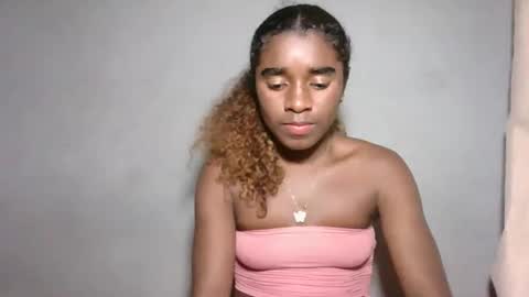 Snapshot of yolandrina05 chatting on October 2025 09:47:02 PM yolandrina05 online show from October 2025 09:47:02 PM