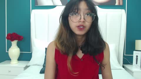 Snapshot of yommi_winx chatting on December 2024 03:09:01 AM Yommi Winx online show from December 2024 03:09:01 AM