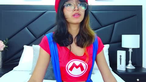 Snapshot of yommi_winx chatting on December 2024 03:04:02 AM Yommi Winx online show from December 2024 03:04:02 AM
