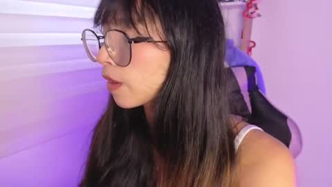 Snapshot of yommi_winx chatting on November 2025 10:04:02 PM Yommi Winx online show from November 2025 10:04:02 PM