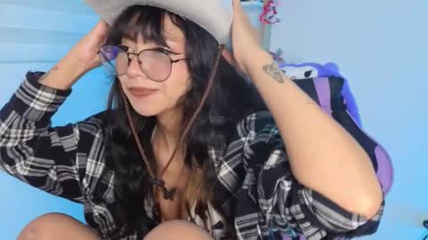 Snapshot of yommi_winx chatting on January 2026 07:23:01 AM Yommi Winx online show from January 2026 07:23:01 AM