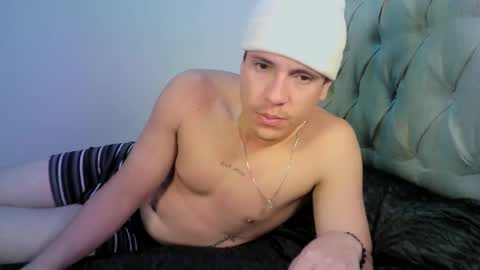 Yonat online show from November 2025 04:44:02 AM