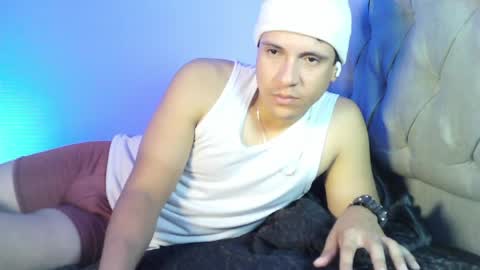 Yonat online show from April 2026 12:42:02 AM