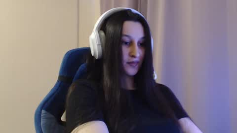 Sophie online show from April 2026 02:06:02 PM