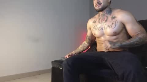 Yordi online show from September 2025 12:11:01 AM