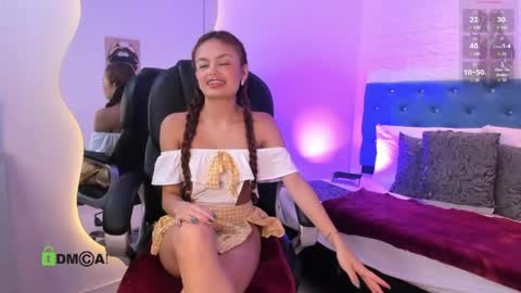 Yoselin online show from May 2026 07:00:02 PM