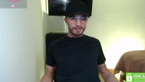 Snapshot of yoshy_man chatting on May 2026 03:23:01 AM yoshy_man online show from May 2026 03:23:01 AM